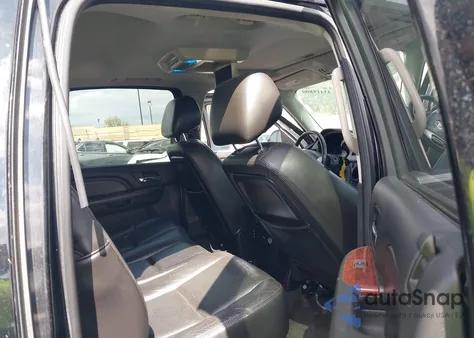 2011 Cadillac Escalade Ext Premium z USA, uszkodzony, nr VIN 3GYT4NEF7BG318363